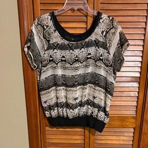 Elegant Black and Cream Patterned Blouse